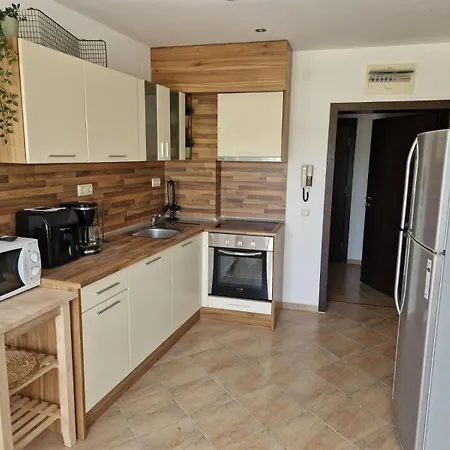 Apartment Sunbreeze Living