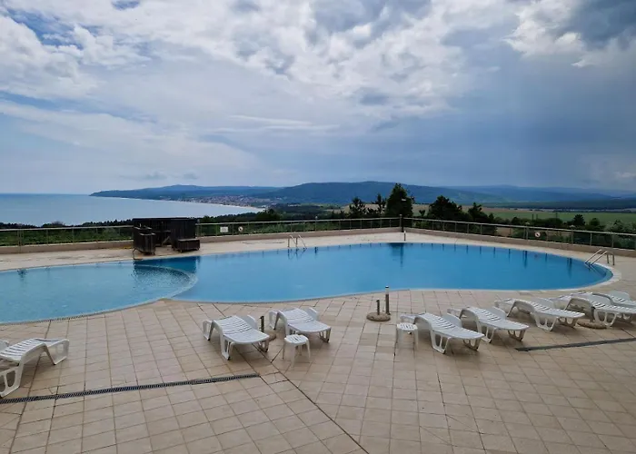 Sunbreeze Living 아파트 비알라